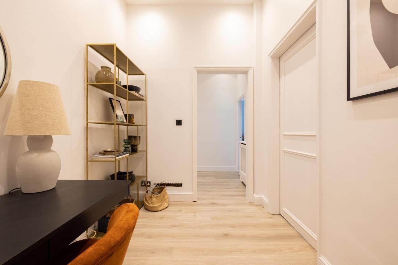 דירות לונדון The Sussex Garden Retreat - Elegant 2Bdr Flat מראה חיצוני תמונה