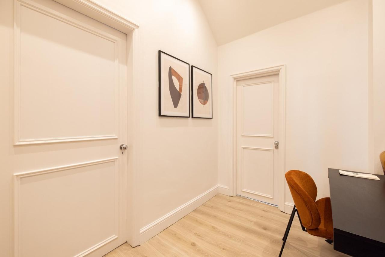 דירות לונדון The Sussex Garden Retreat - Elegant 2Bdr Flat מראה חיצוני תמונה