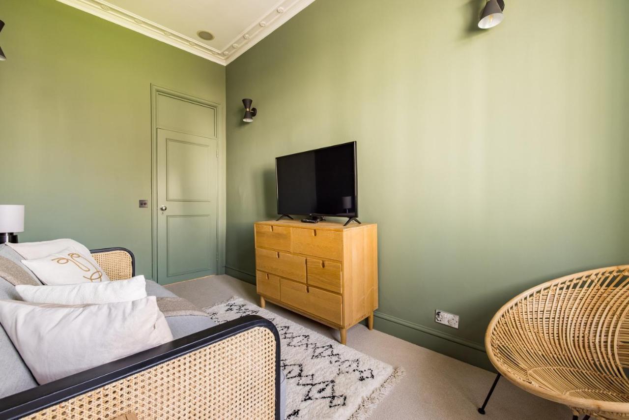 דירות לונדון The Sussex Garden Retreat - Elegant 2Bdr Flat מראה חיצוני תמונה